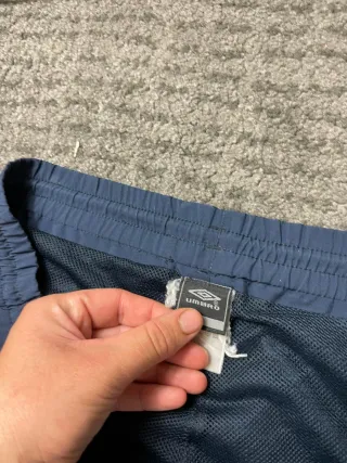 ¡¡OFERTA!! Talla L Pantalón Umbro Málaga Anchos