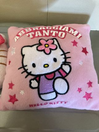 Cuscino Hello Kitty + peluche per auto