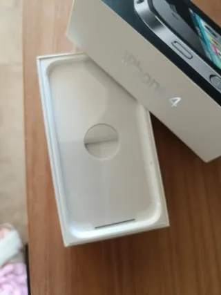 Scatola vuota iPhone 4