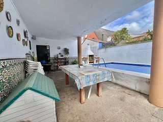 Chalet en venta en La Motilla en Dos Hermanas