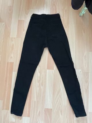 Pantalones skinny negros