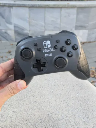 Controller HORI Nintendo Switch | Pro Controller
