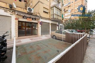 Local comercial en venta en Barrio de Zaidín en Granada