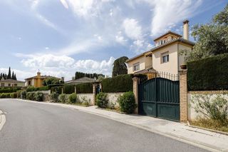 Chalet en venta en Albolote