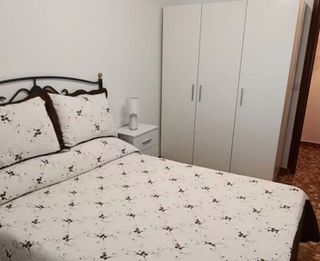 Piso en alquiler en Polígonos - Recinto Ferial Cortijo de Torres en Málaga