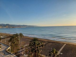 Piso en alquiler en Parque Mediterráneo - Santa Paula en Málaga