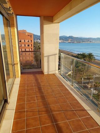 Piso en alquiler en Parque Mediterráneo - Santa Paula en Málaga