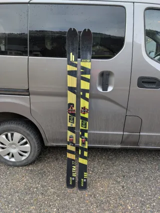 Esquís de travesía Hagan Ultra 77