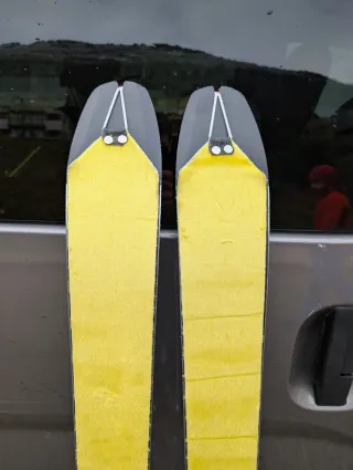 Esquís de travesía Hagan Ultra 77