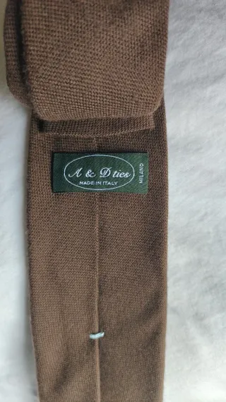 Cravatte blu e marrone