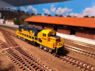 Locomotiva Santa Fé + Vagão Life Like USA