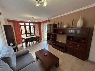 Piso en alquiler en Martín Carpena - Torre del Río en Málaga