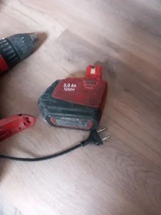 Atornillador Hilti SF 150-A + Cargador + Batería