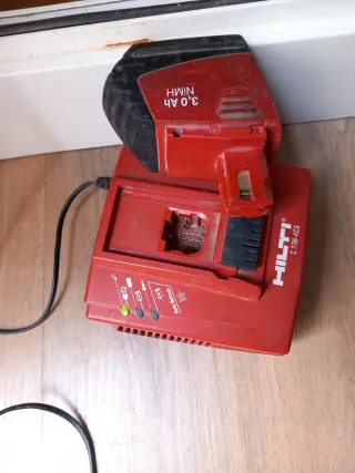 Atornillador Hilti SF 150-A + Cargador + Batería