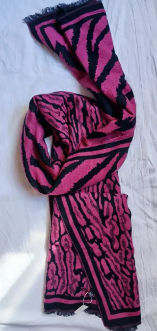 Sciarpa fantasia animalier fucsia/nera