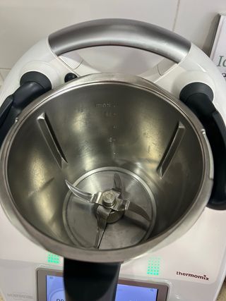 Thermomix TM6 + Libro Cocina Nuevo