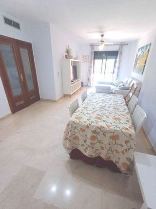 Piso en alquiler en Ciudad Jardín - Zoco en Córdoba