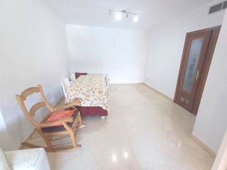 Piso en alquiler en Ciudad Jardín - Zoco en Córdoba