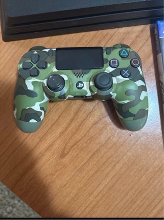 PS4 (PlayStation 4) Negra + Mando + Juego FC25 1tb