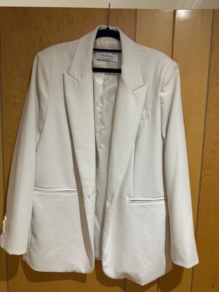 Chaqueta Stradivarius Blanca Talla M