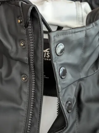 Parka Impermeable Hollister Talla XL Negra