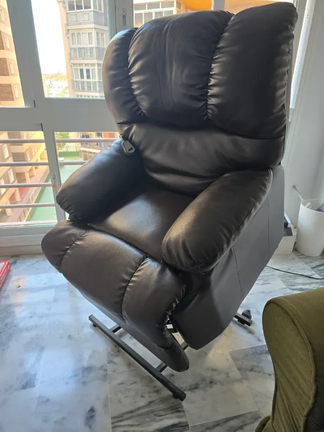 SILLONES RELAX CON MASAJE ☎️683469031☎️