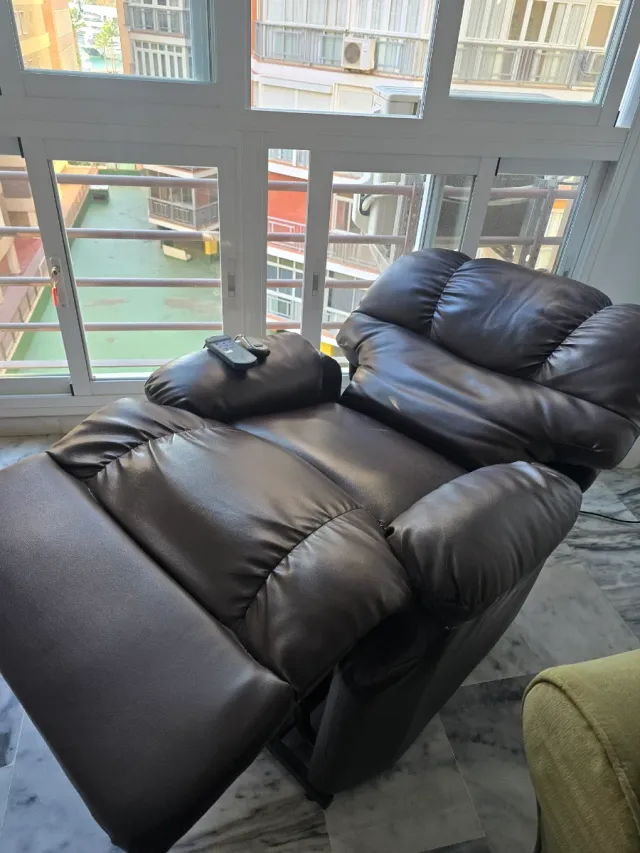 SILLONES RELAX CON MASAJE ☎️683469031☎️