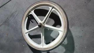 Llantas BH California 5 Palos