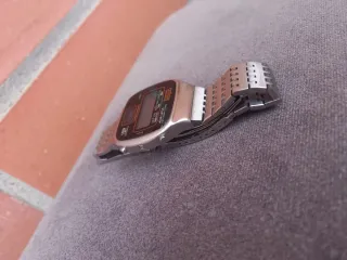 Reloj Otron Solar Digital