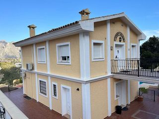 Chalet en venta en Callosa d´En Sarrià