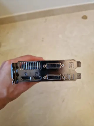 ASUS Radeon HD 6850 Tarjeta Gráfica