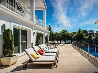 Chalet en alquiler en Elviria en Marbella