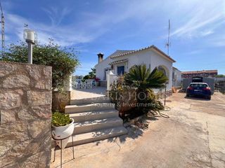 Chalet en venta en La Pedrera-Vessanes en Dénia