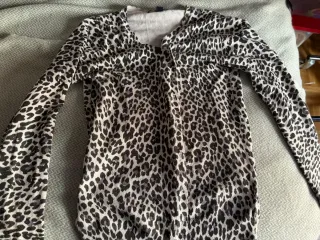 Chaqueta de punto Pivellioo con estampado leopardo