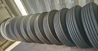 Neumáticos 8.25R15 143/141G-141/140K