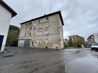 Garaje en venta en Legazpi