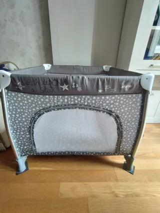 Parque infantil Jané estrellas y colchoneta