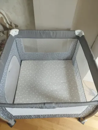 Parque infantil Jané estrellas y colchoneta