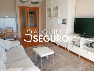 Piso en alquiler en Martín Carpena - Torre del Río en Málaga