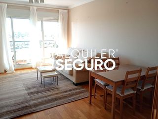 Piso en alquiler en Martín Carpena - Torre del Río en Málaga