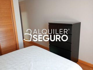 Piso en alquiler en Martín Carpena - Torre del Río en Málaga