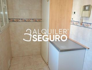 Piso en alquiler en Martín Carpena - Torre del Río en Málaga