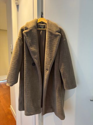 Abrigo L Marrón Nuevo