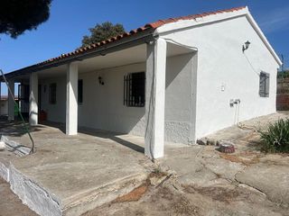 Chalet en alquiler en Torre de Esteban Hambrán (La)