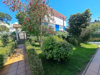 Chalet en venta en Lavadores en Vigo
