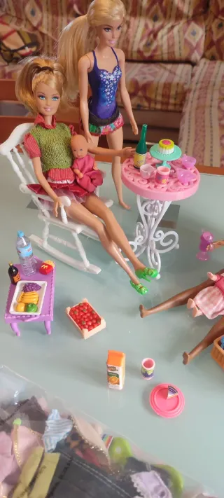 Conjunto di Barbie e accessori