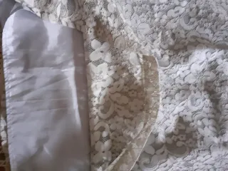 51cm de cintura y 64cm de largo Nueva con etiquet