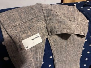 Pantalón Bershka Talla 34.
