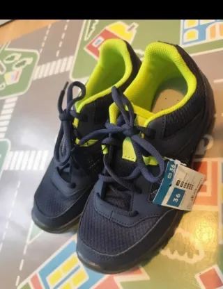Sneakers da montagna per bambini taglia 36