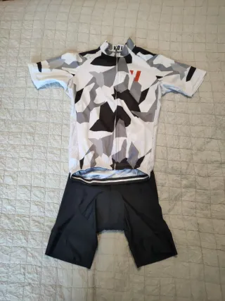 Maillot y culote ciclismo VOID hombre